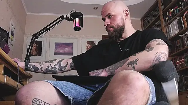 Онлайн чат XXX FindomJason