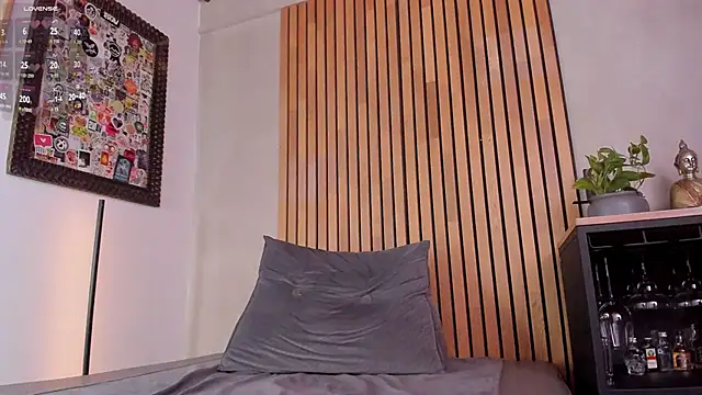 honeyhot69__ Chat XXX in diretta