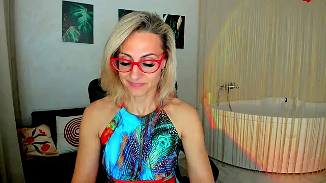 แชท XXX สดของ MuseOfStage