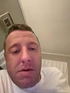 biggzee6 Show in webcam