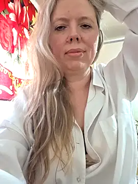 Irina3718 webcam show