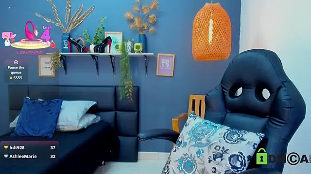 yessila_parker's Live XXX Chat