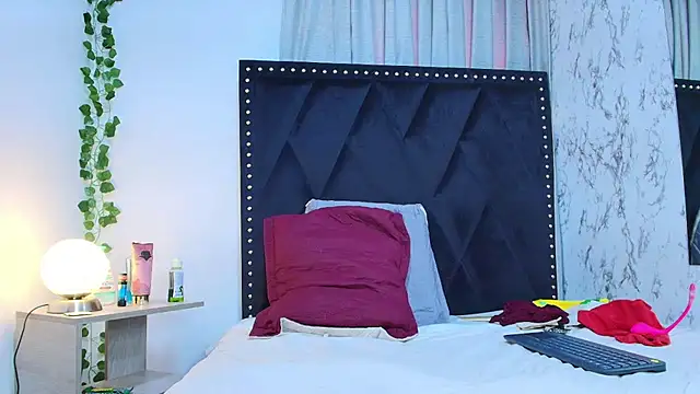 Rachele_x 即時 XXX 聊天