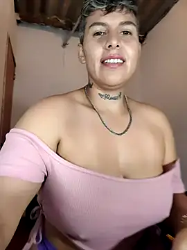 Yessi_rousse 现场XXX聊天