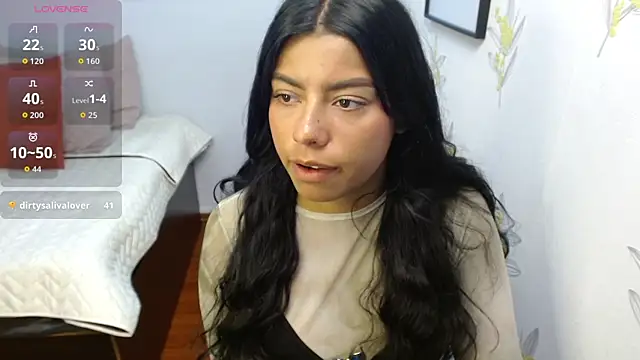 Chat +18 de Laia_white ao vivo