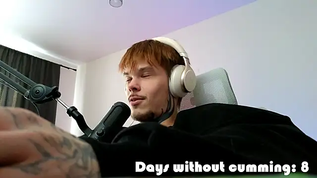 Czat XXX na żywo – DENIS_HERE