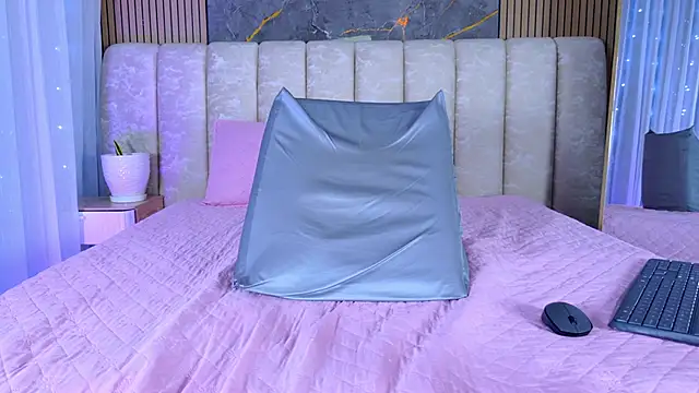 โชว์เว็บแคมของ mia_scot