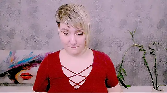 Djullia Live XXX-Chat