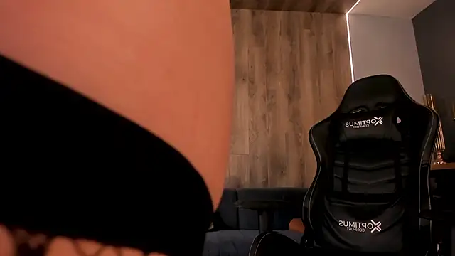 Онлайн чат XXX KylaMorrison