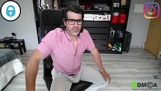 latinoo23bom Live XXX-chat