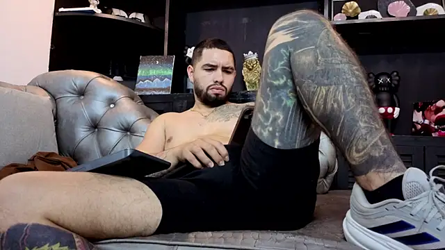 matteosantos Show in webcam