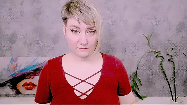 Djullia Live XXX-Chat