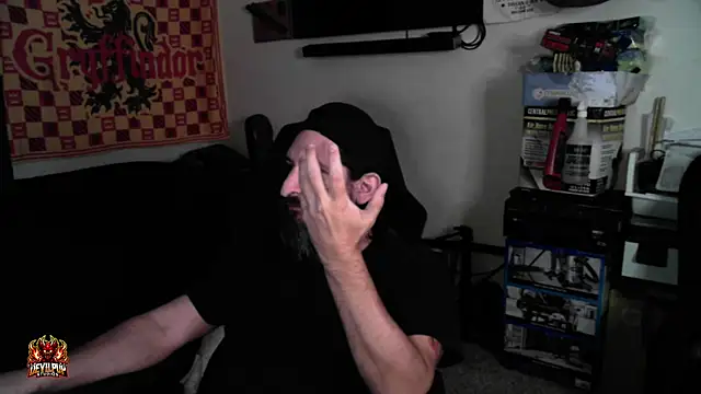 DevilPup75_ 라이브 XXX 채팅