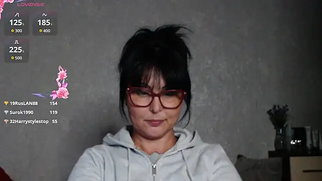 دردشة _Brynetka_ الجنسية المباشرة