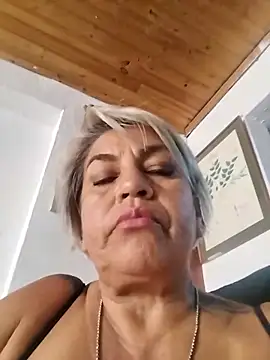 DirtyBIianca: вебкам-шоу