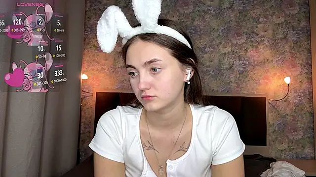 Chat +18 de LoraDavi ao vivo