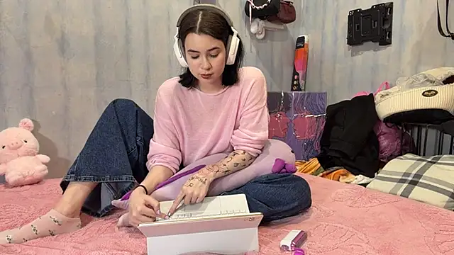 LanoraBilecki 现场XXX聊天