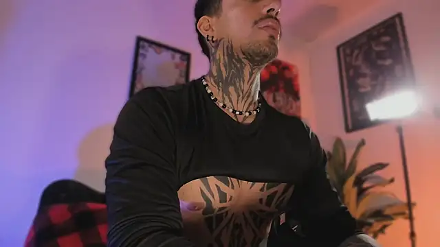 Chat XXX Live TigerStripes1_