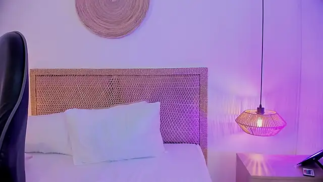 دردشة desireee_ الجنسية المباشرة