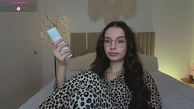 Real_cutie1のウェブカメラショー