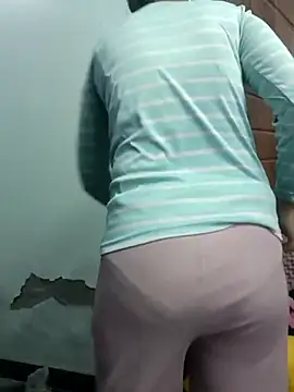 PUNAM456 লাইভ XXX চ্যাট