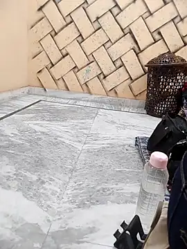 Rising_Queenのウェブカメラショー