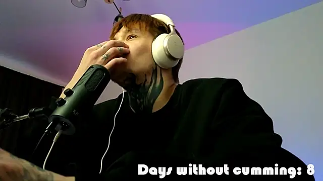 DENIS_HERE Adlı Modelin Canlı XXX Sohbeti