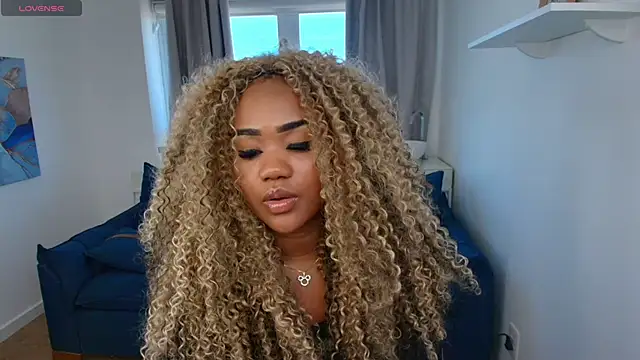 Chatroom XXX en direct de Alma_Dunn