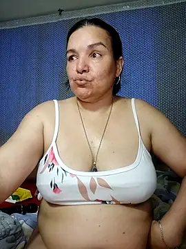 Zuleyka_69のウェブカメラショー