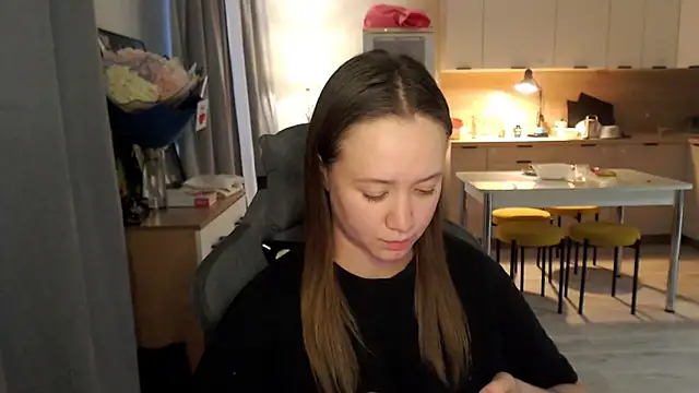 _lalune_'s Live XXX Chat