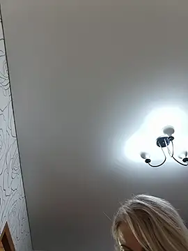 Chat +18 de AvrilMillers ao vivo