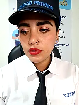 MAYE__13 Show Webcam