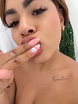 Show de webcam de MayaMoanXXX