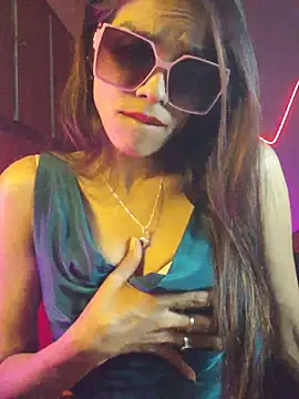 Ivy_the_goddess: απευθείας συνομιλία ΧΧΧ