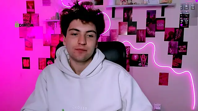 Show modela joseph_bear_ na web-kameri