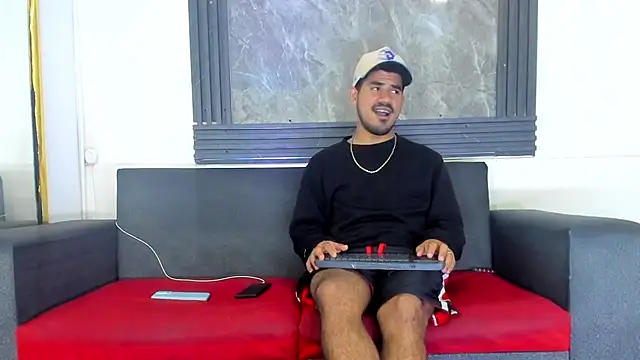 Latins_on_fire Webcam-Show