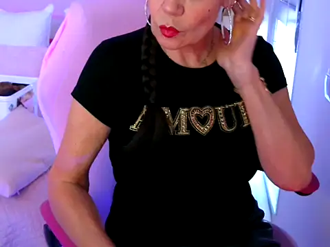 Chat XXX ao vivo de PerleJoyeuse