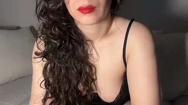 แชท XXX สดของ MISTRESS-HELEN