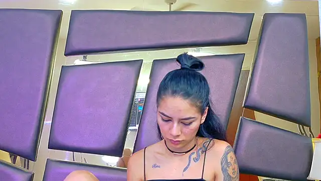 NicoleEsposito: онлайн-секс-чат