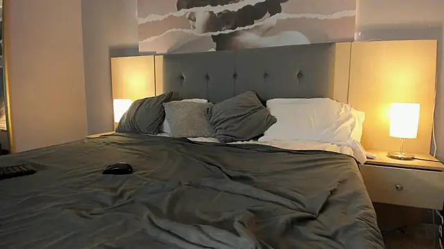 Pertunjukan Kamera Web CleoandJames