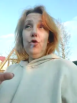 GingerFoxy live XXX chat