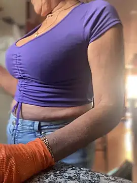 camelia3's Live XXX Chat