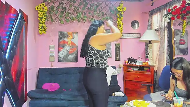 Chat XXX Live lesbiancuple