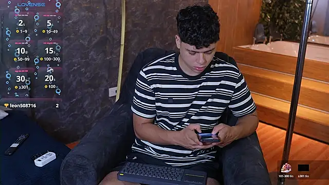 Chat XXX en directo de Ethan_occonor