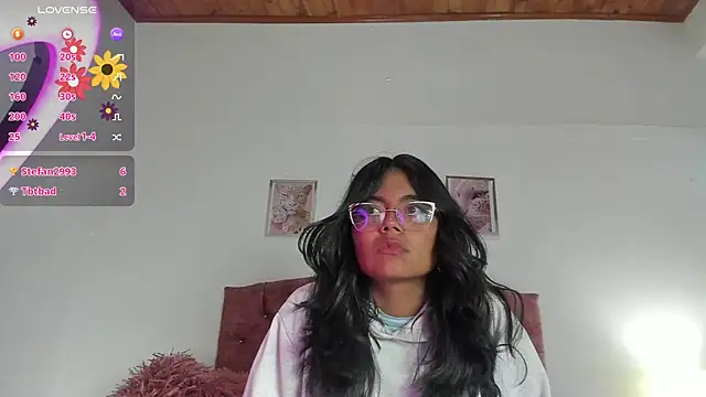 Chat +18 de luna_velveth ao vivo