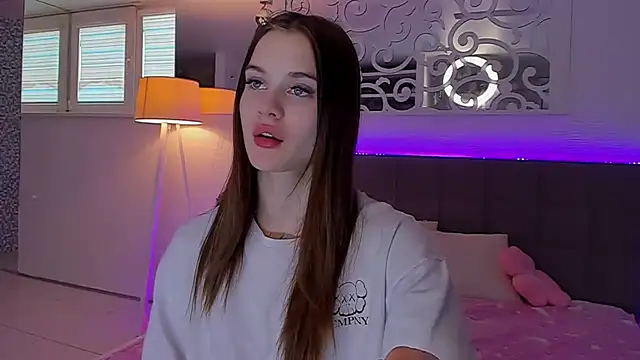 LuisaClover 라이브 XXX 채팅