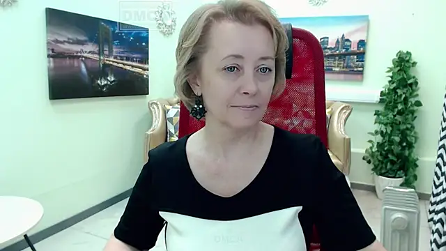 MONA_W 网络视讯表演