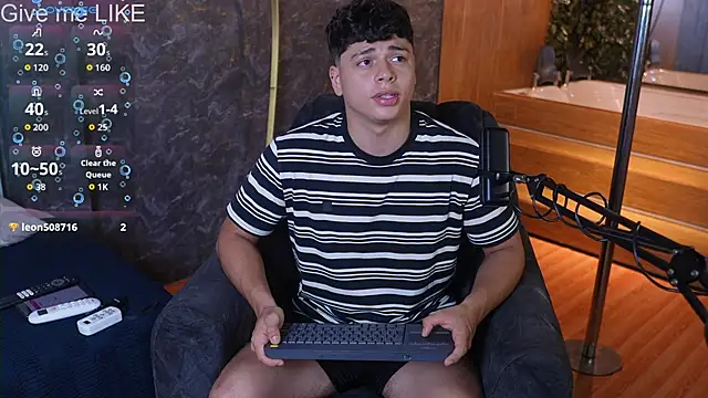 Chatroom XXX en direct de Ethan_occonor