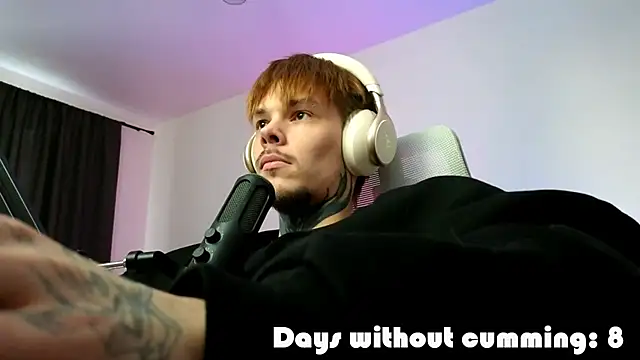 DENIS_HERE ওয়েবক্যাম শো