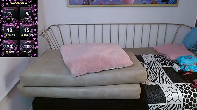 Roxanne_vale 现场XXX聊天